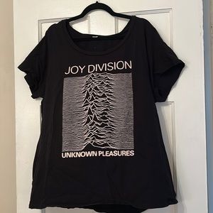 Torrid size 4 (26) Joy Division black T Shirt